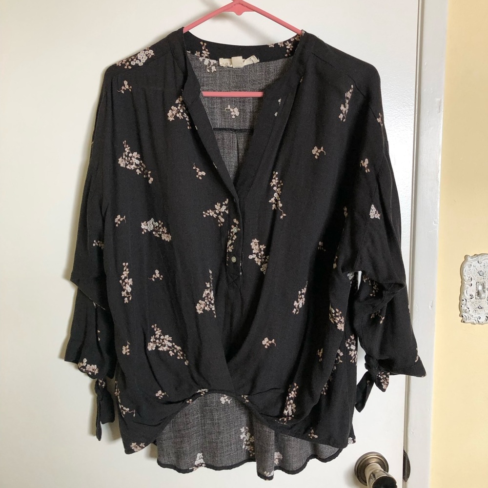 Hi-lo black floral blouse